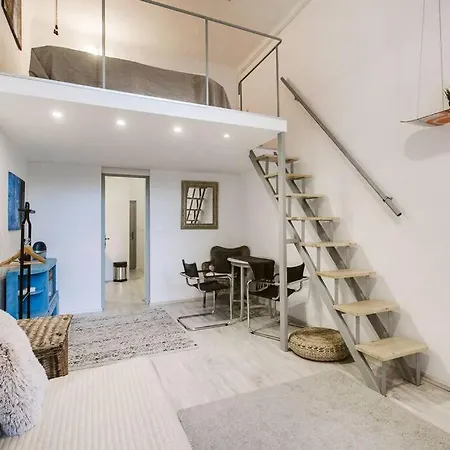 Cozy Vacation Studio Relax Close Apartment *
